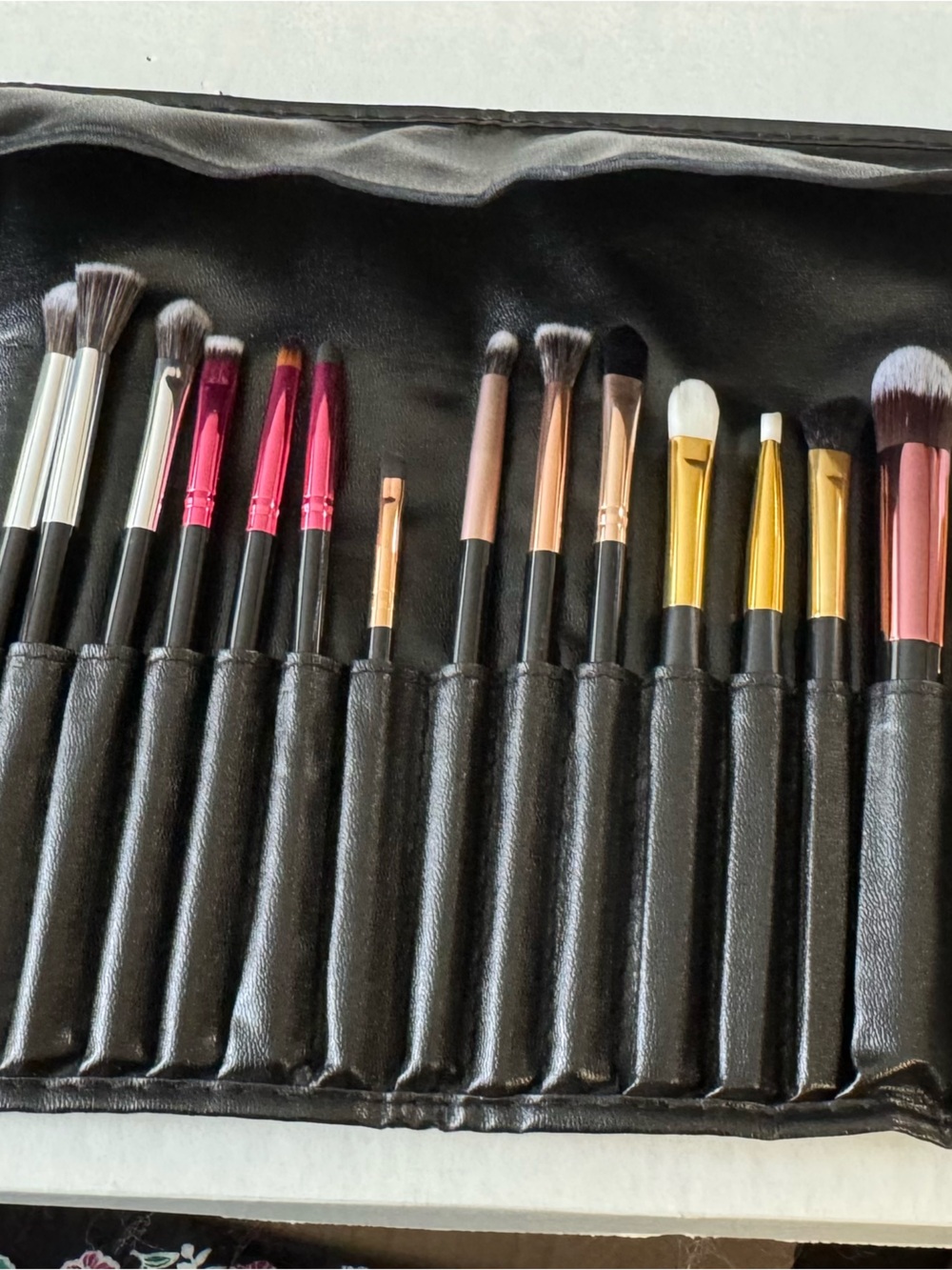 24 Multicolor Eye & Face Brush Set with Black Case